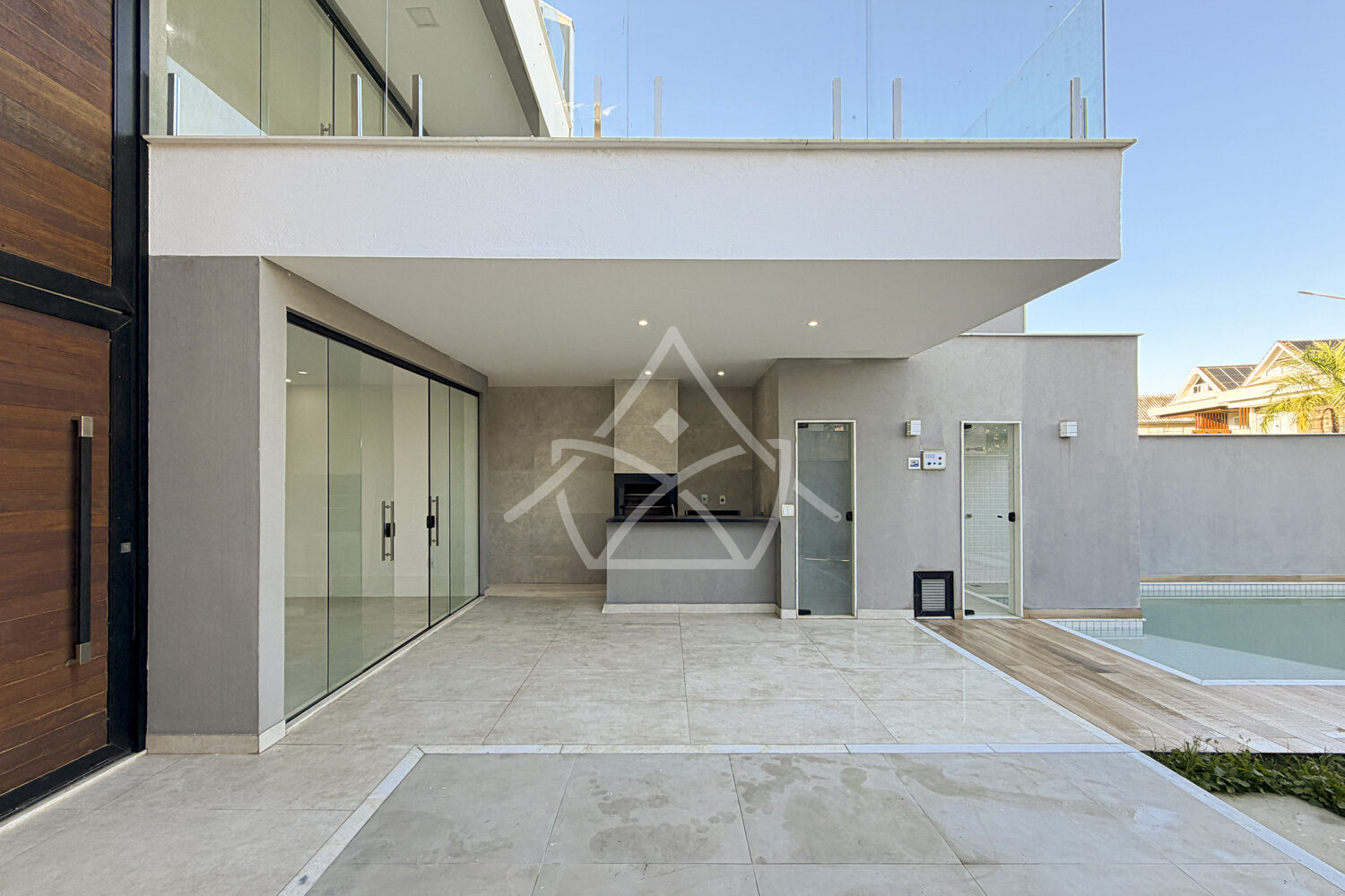 Casa com 3 Suítes, Varandas e Espaço Gourmet Completo
