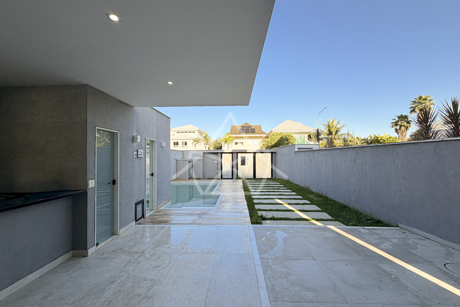 Casa com 3 Suítes, Varandas e Espaço Gourmet Completo