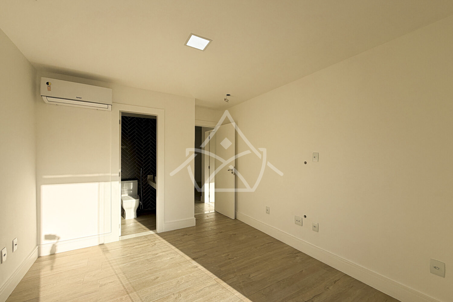 Casa com 3 Suítes, Varandas e Espaço Gourmet Completo