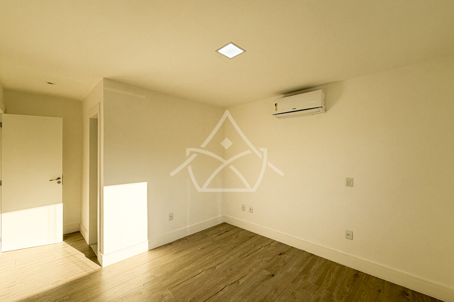 Casa com 3 Suítes, Varandas e Espaço Gourmet Completo