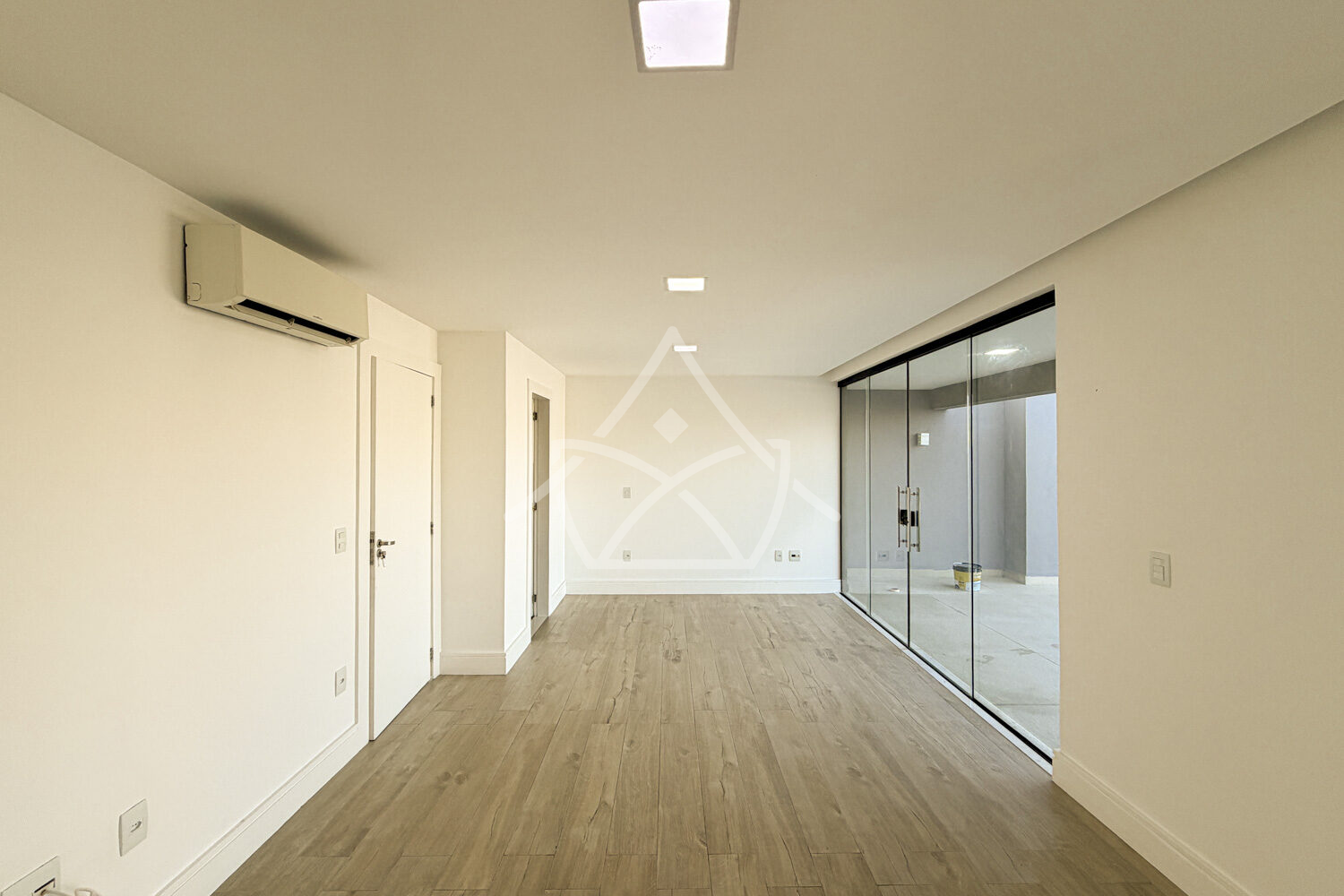 Casa com 3 Suítes, Varandas e Espaço Gourmet Completo