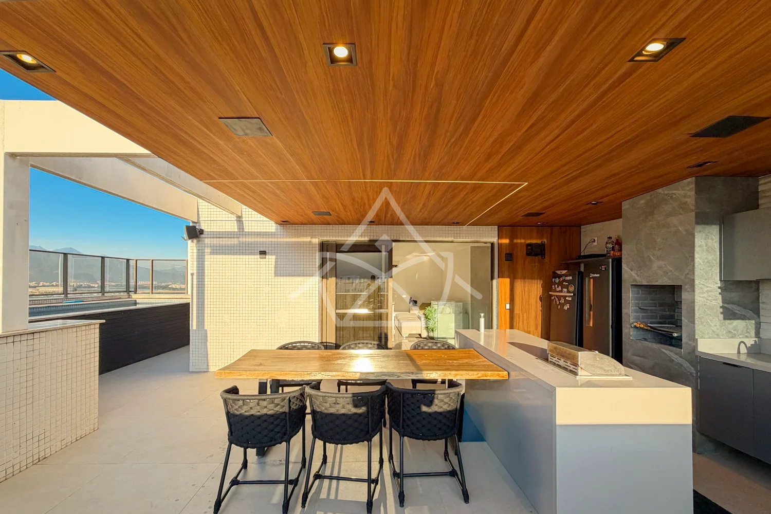 Cobertura Duplex à Venda com 4 Suítes