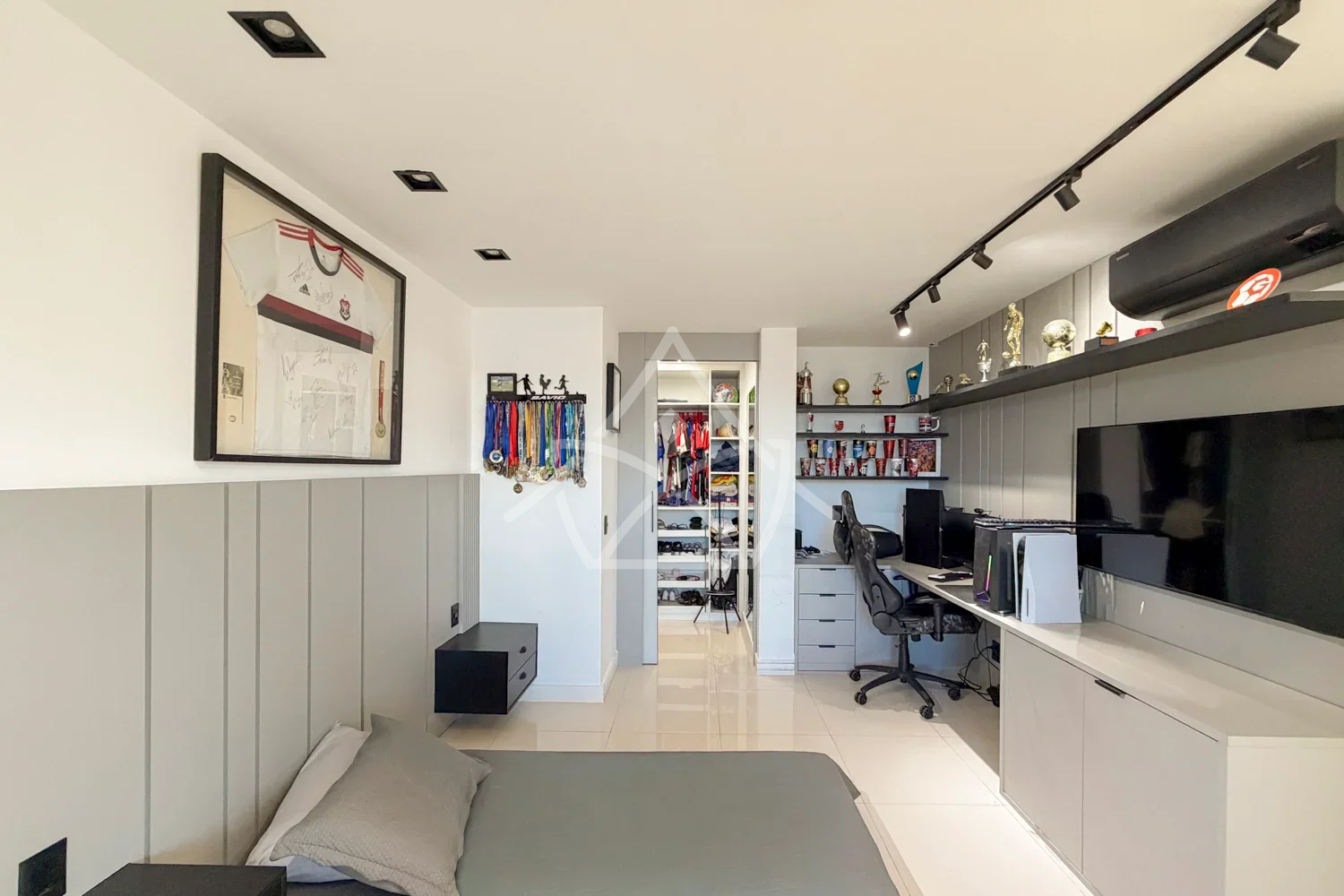 Cobertura Duplex à Venda com 4 Suítes