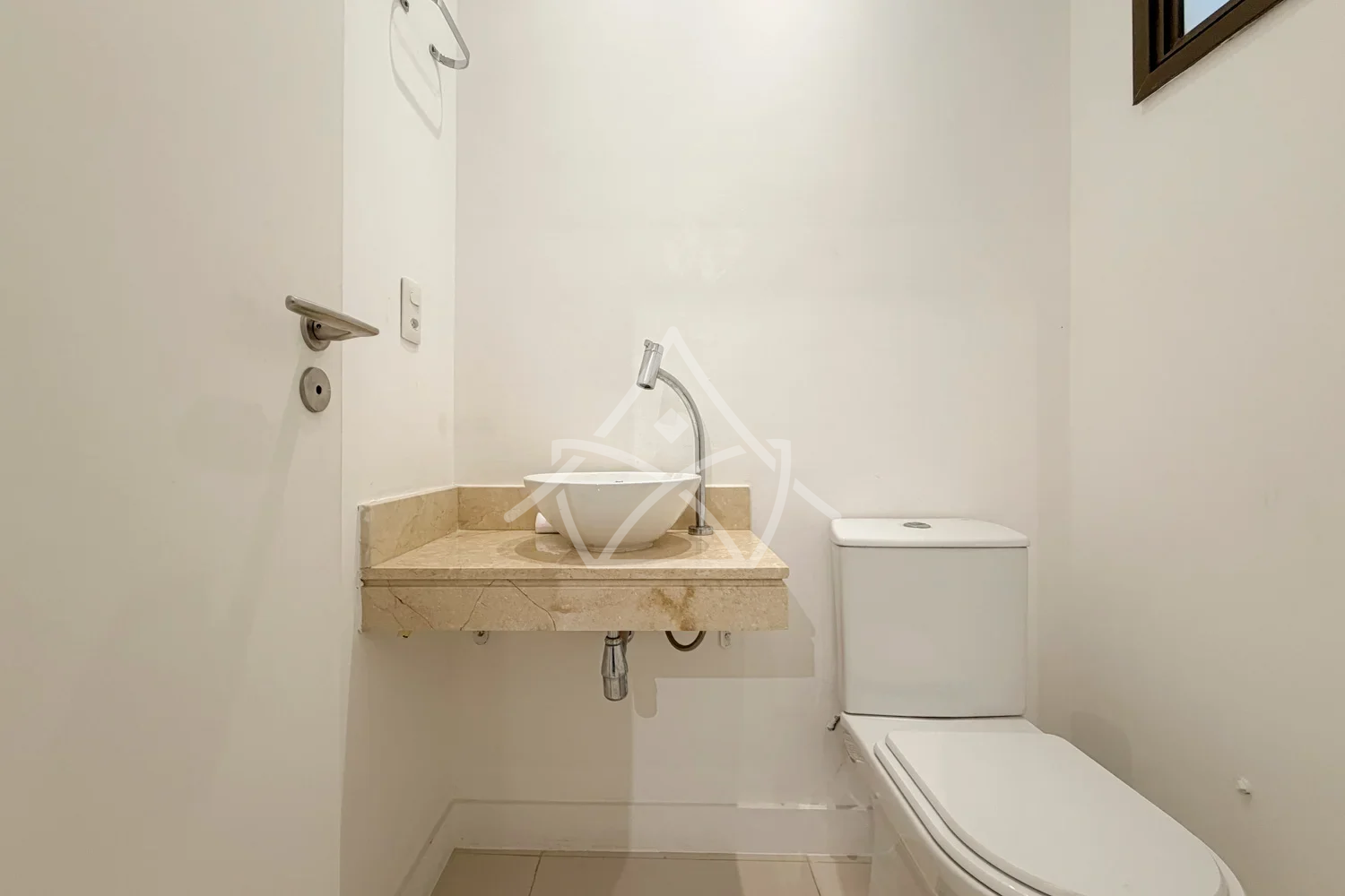 Cobertura Duplex à Venda com 4 Suítes