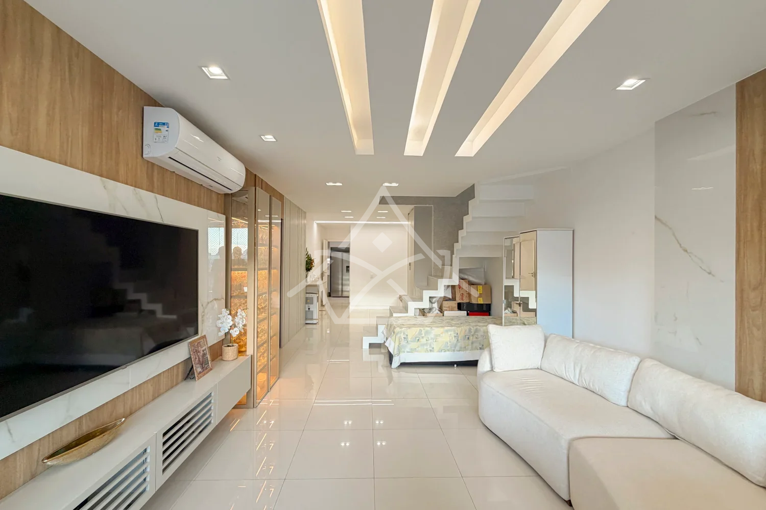 Cobertura Duplex à Venda com 4 Suítes