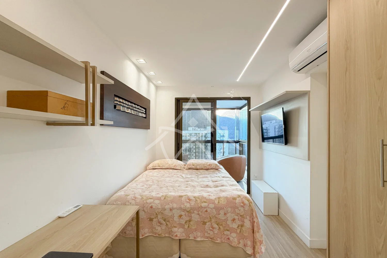 Cobertura Duplex à Venda com 4 Suítes