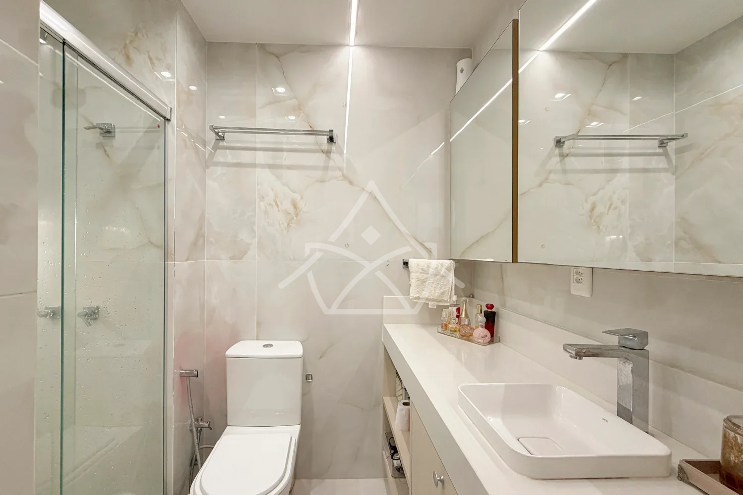 Cobertura Duplex à Venda com 4 Suítes