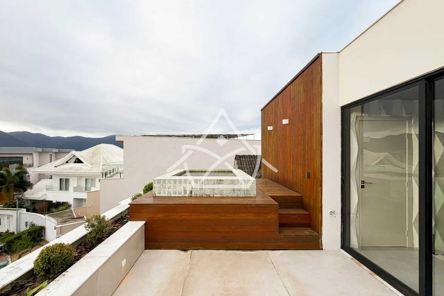 Casa à Venda Triplex - Recreio dos Bandeirantes, RJ