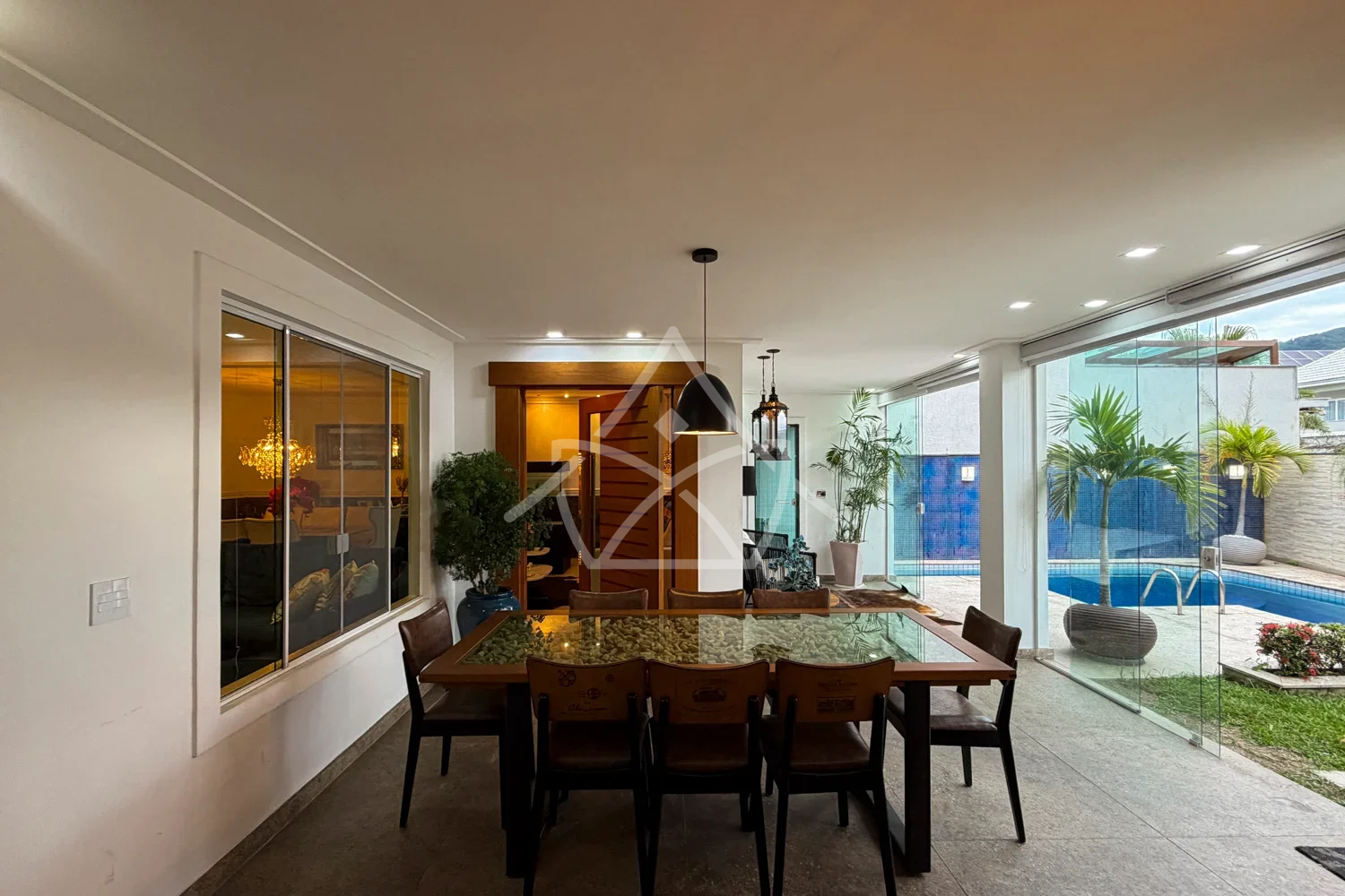 Casa à Venda Com 5 Suítes - Recreio dos Bandeirantes, RJ