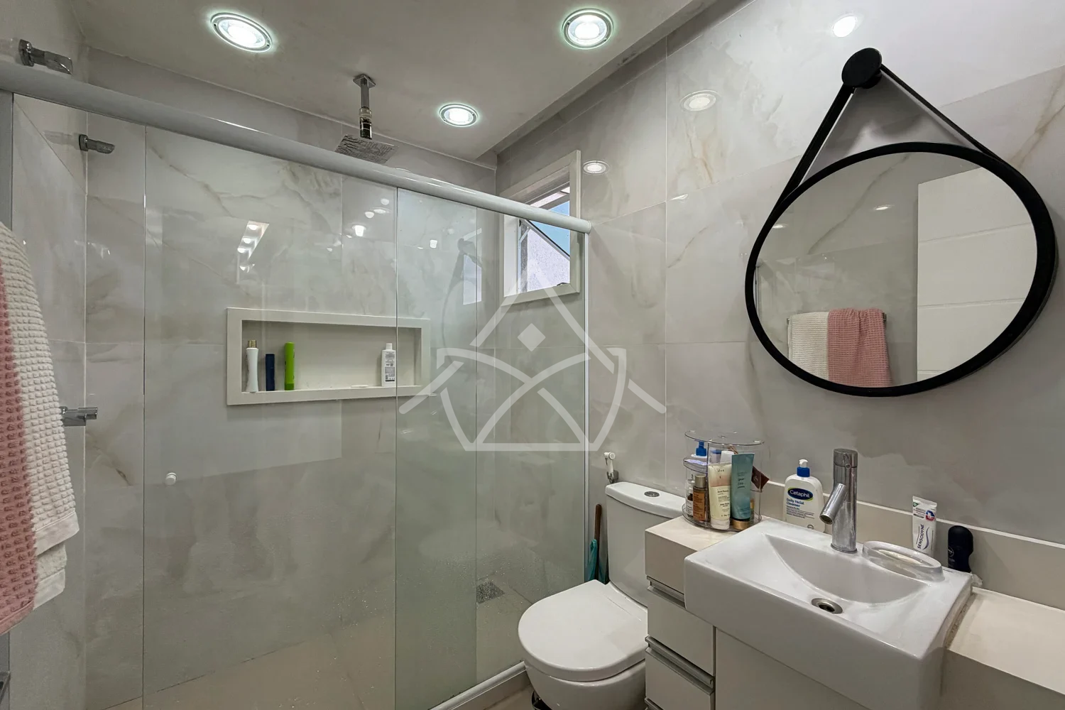 Casa à Venda Com 5 Suítes - Recreio dos Bandeirantes, RJ