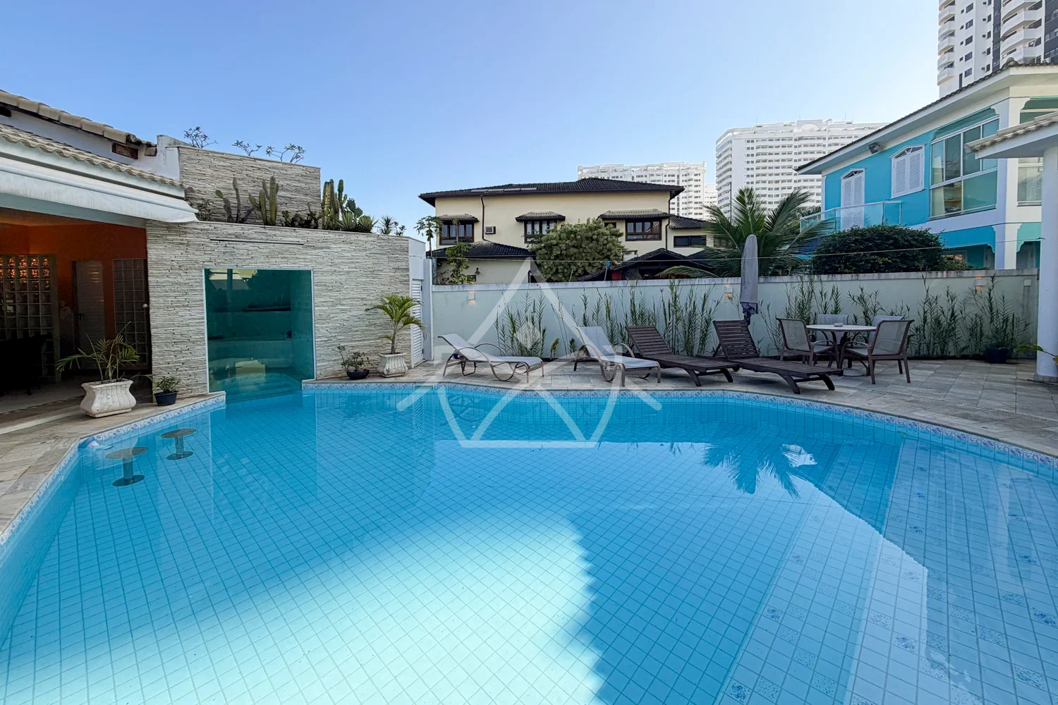 Casa Triplex na Barra da Tijuca - Condomínio Crystal Lake