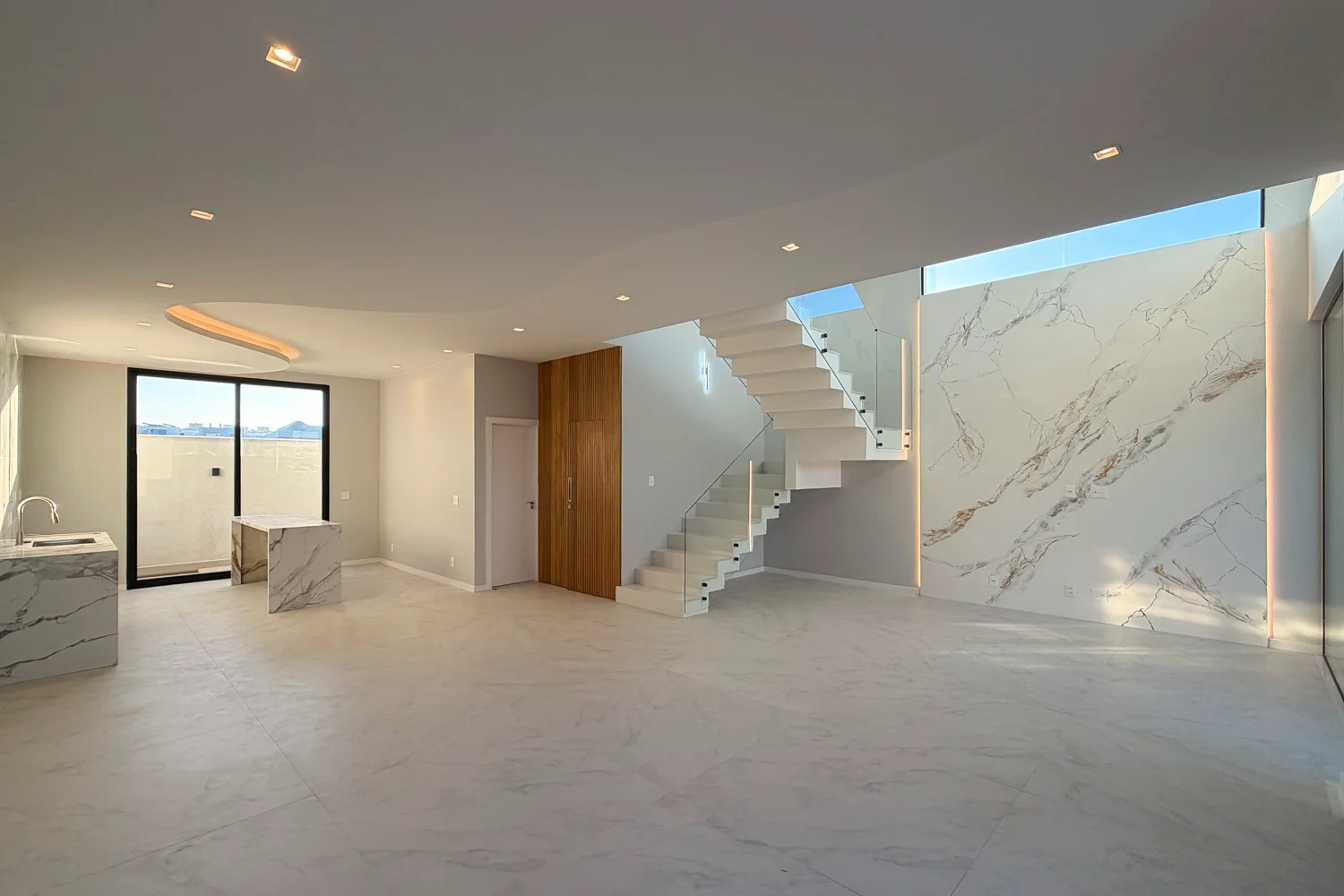 Casa Triplex Contemporânea - Recreio dos Bandeirantes, RJ
