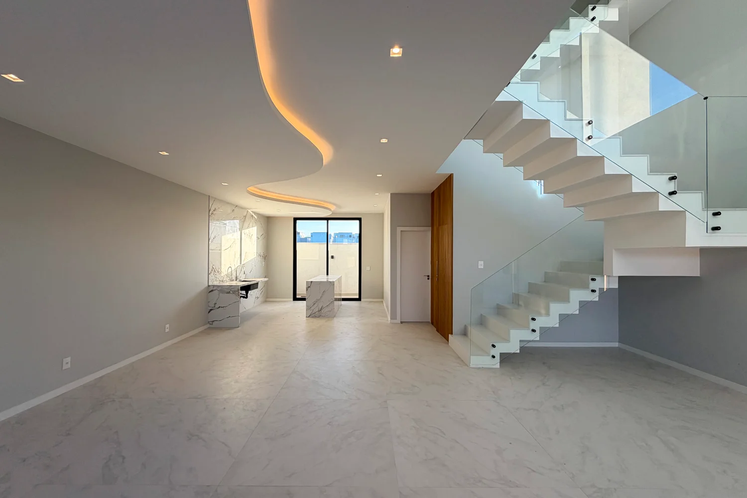 Casa Triplex Contemporânea - Recreio dos Bandeirantes, RJ