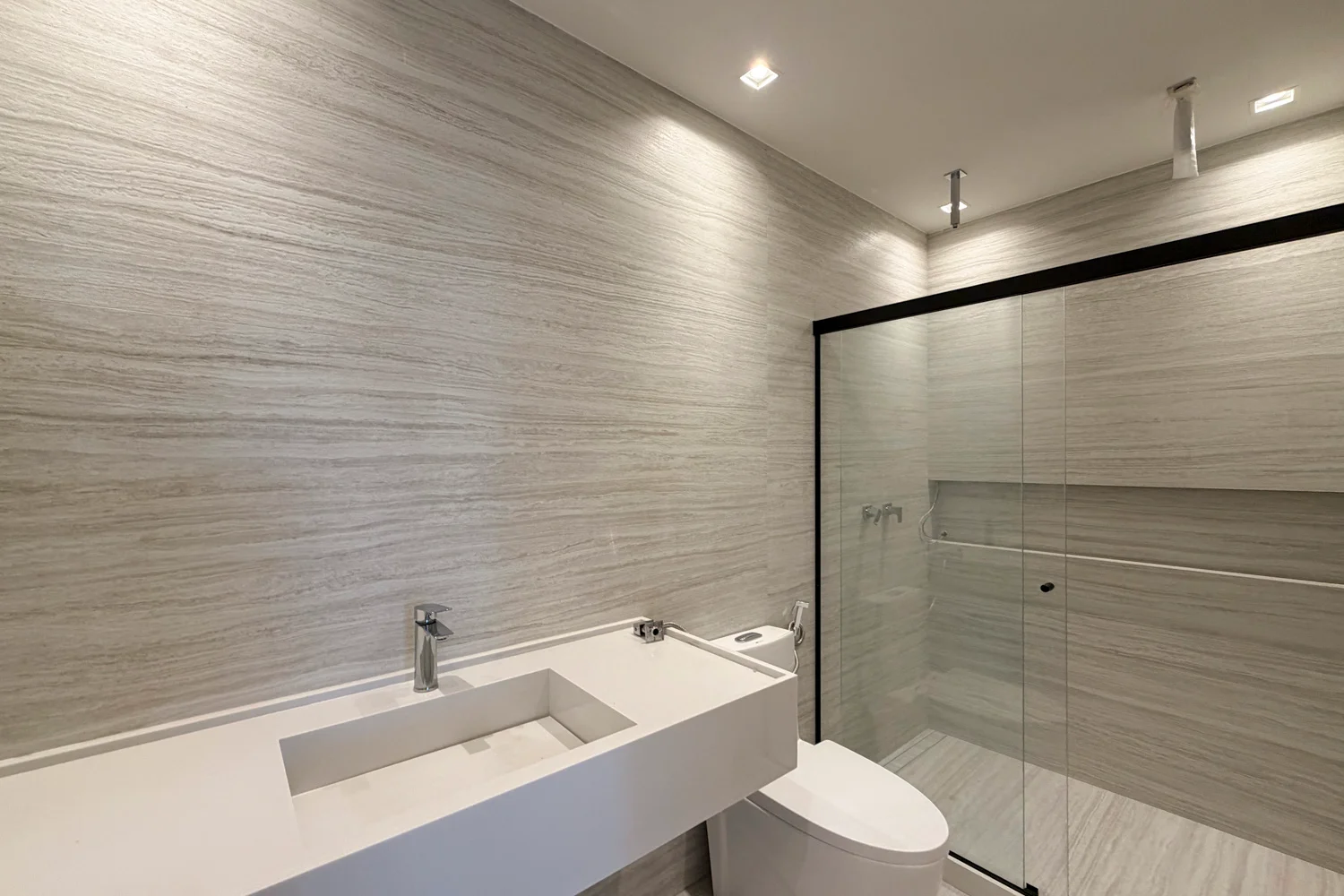 Casa Triplex Contemporânea - Recreio dos Bandeirantes, RJ