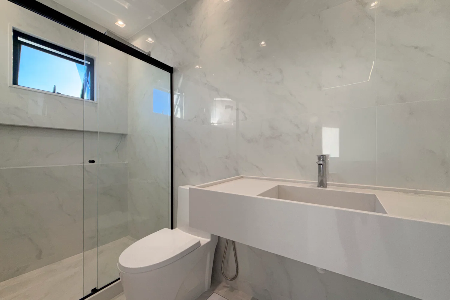 Casa Triplex Contemporânea - Recreio dos Bandeirantes, RJ