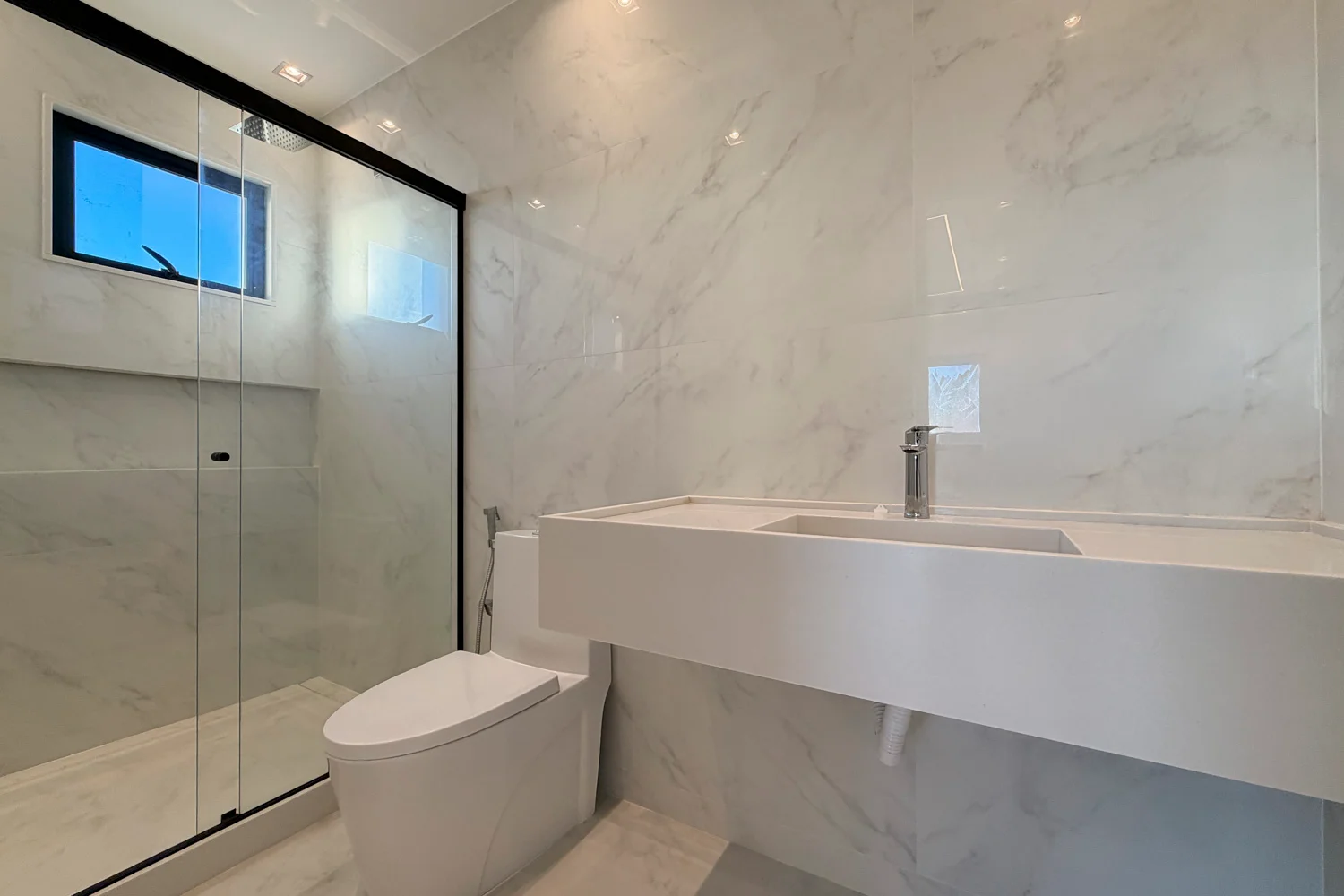 Casa Triplex Contemporânea - Recreio dos Bandeirantes, RJ