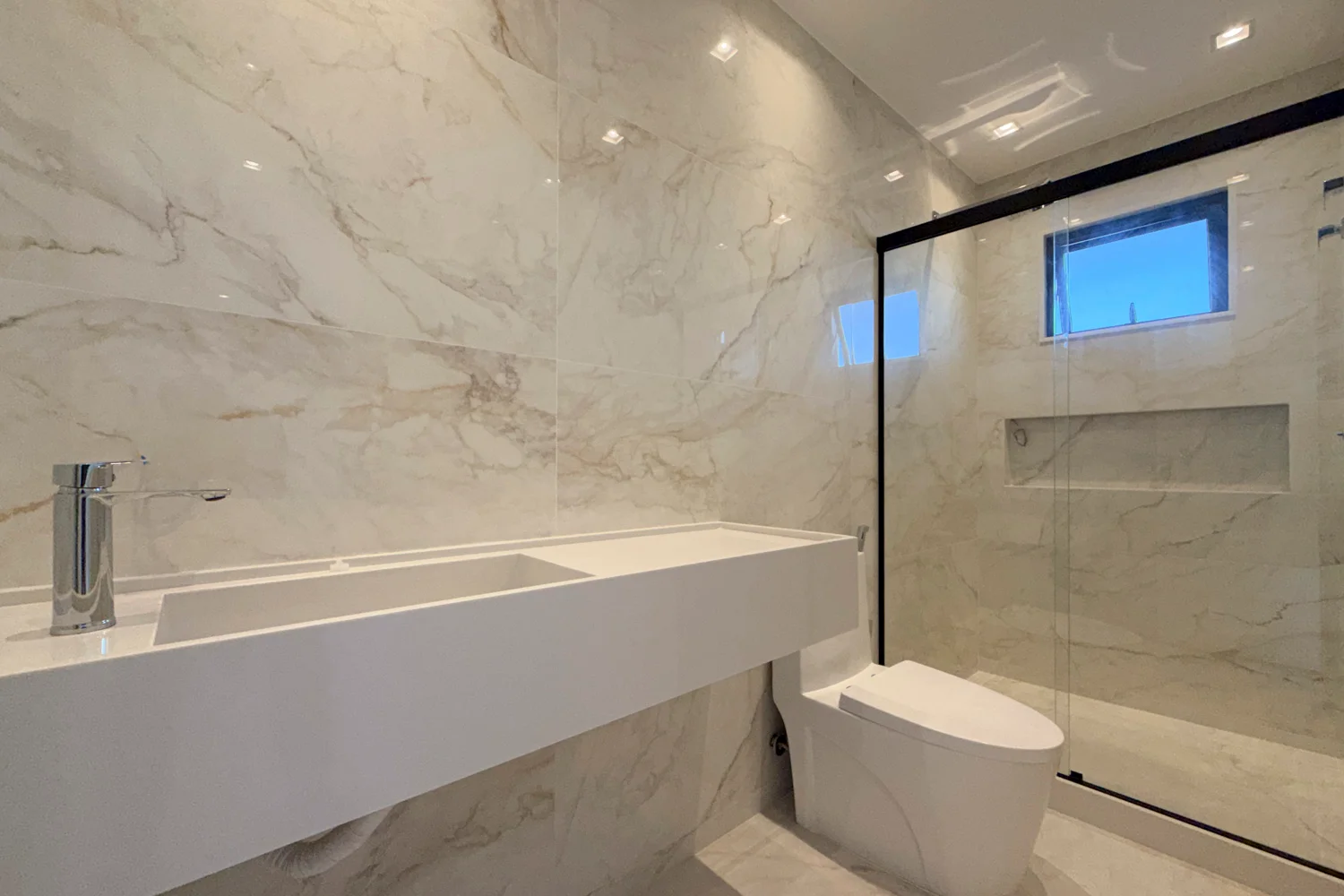 Casa Triplex Contemporânea - Recreio dos Bandeirantes, RJ