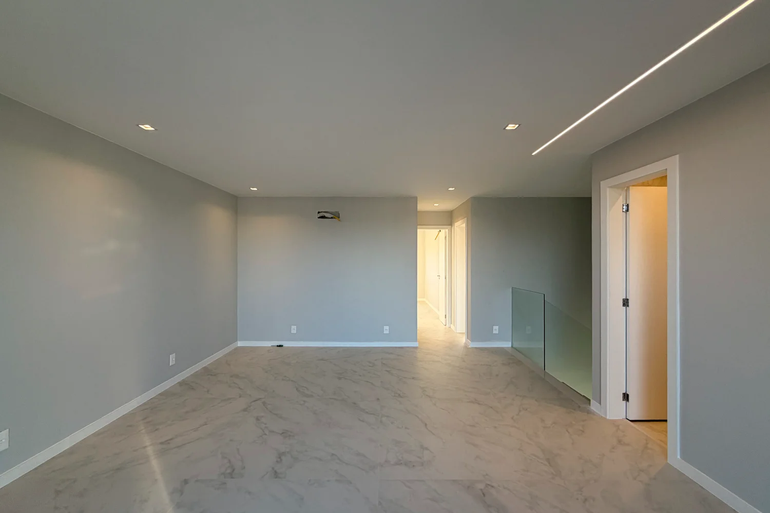 Casa Triplex Contemporânea - Recreio dos Bandeirantes, RJ