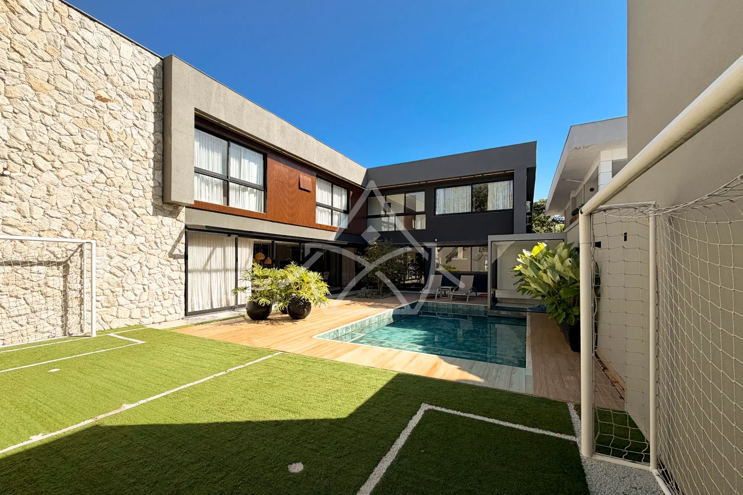 Casa Contemporânea Porteira Fechada - Barra da Tijuca, RJ