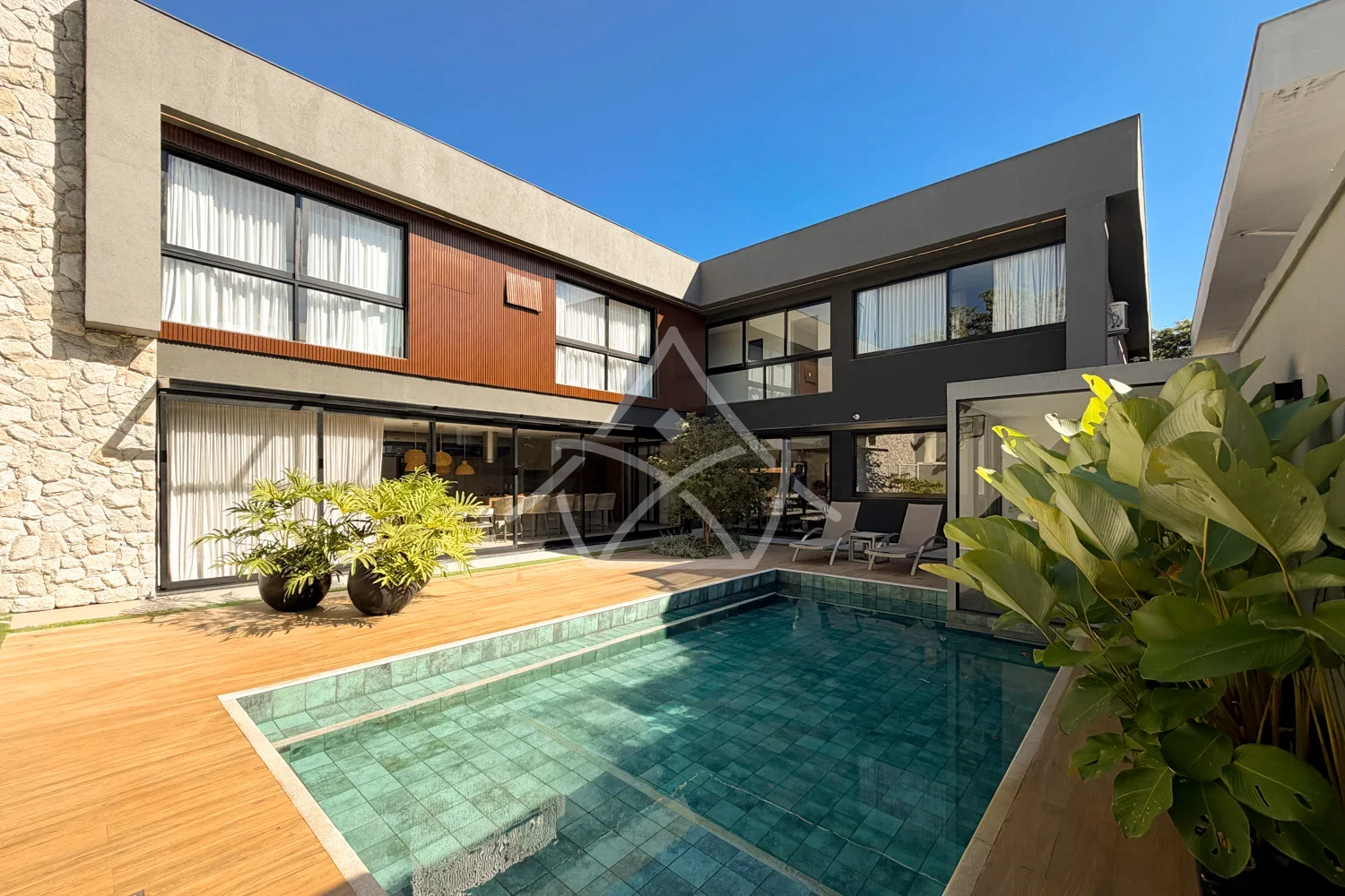 Casa Contemporânea Porteira Fechada - Barra da Tijuca, RJ