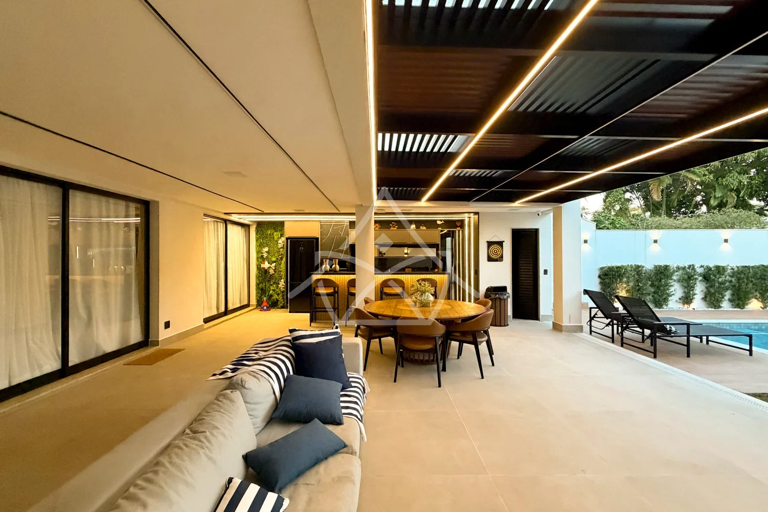 Casa Triplex à Venda - Barra da Tijuca, RJ
