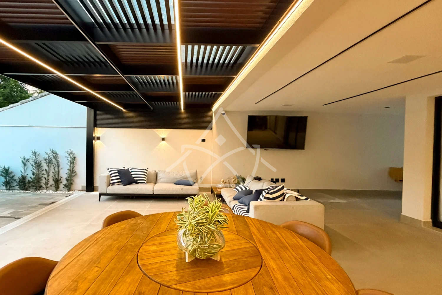 Casa Triplex à Venda - Barra da Tijuca, RJ