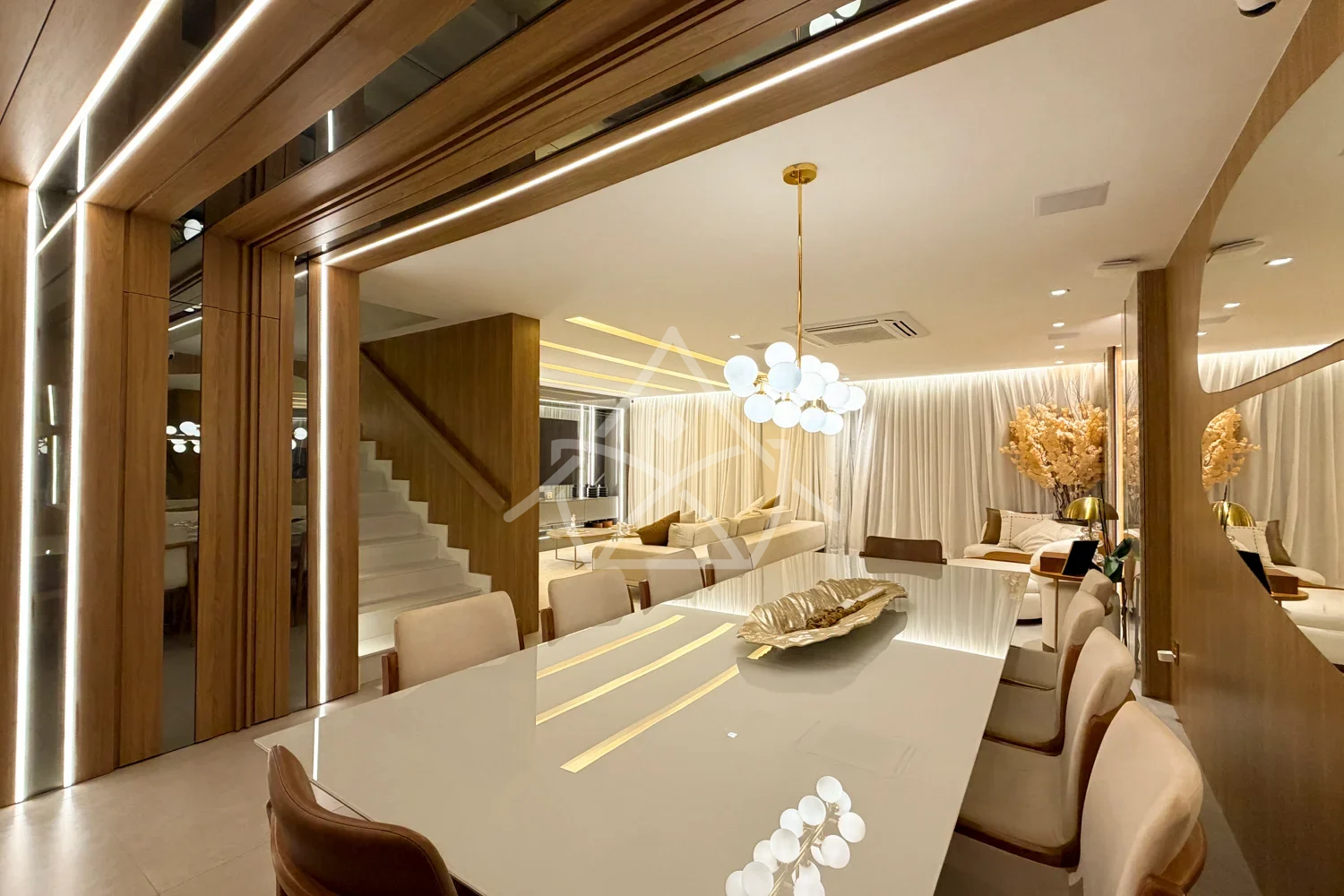 Casa Triplex à Venda - Barra da Tijuca, RJ