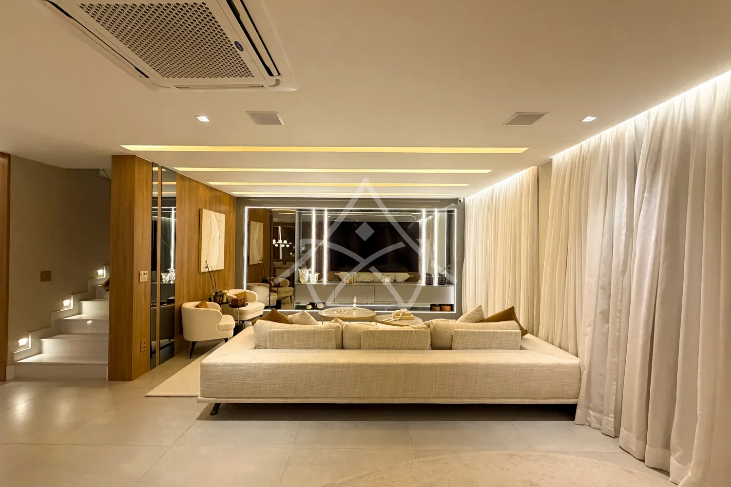Casa Triplex à Venda - Barra da Tijuca, RJ