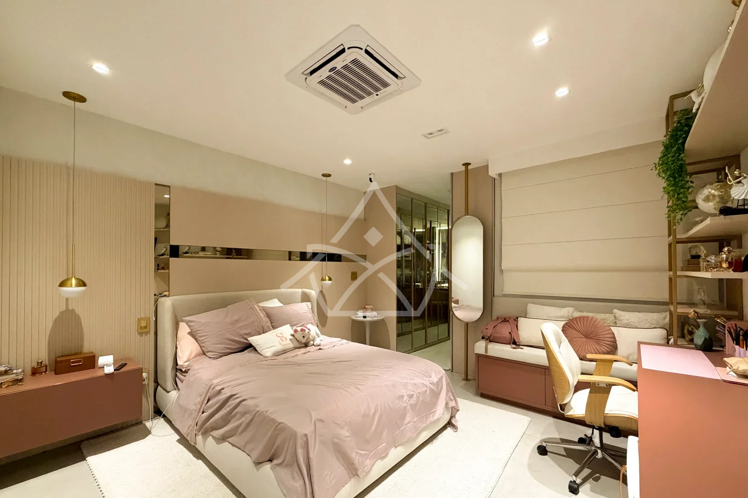 Casa Triplex à Venda - Barra da Tijuca, RJ