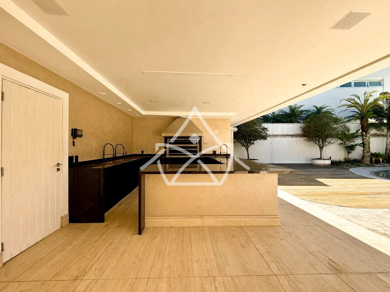 Excelente Casa à Venda - Barra da Tijuca, RJ