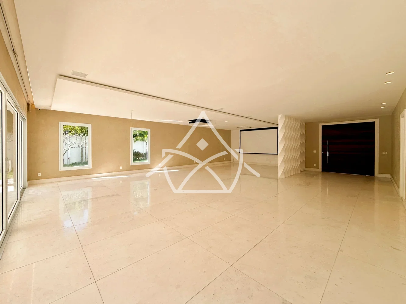Excelente Casa à Venda - Barra da Tijuca, RJ