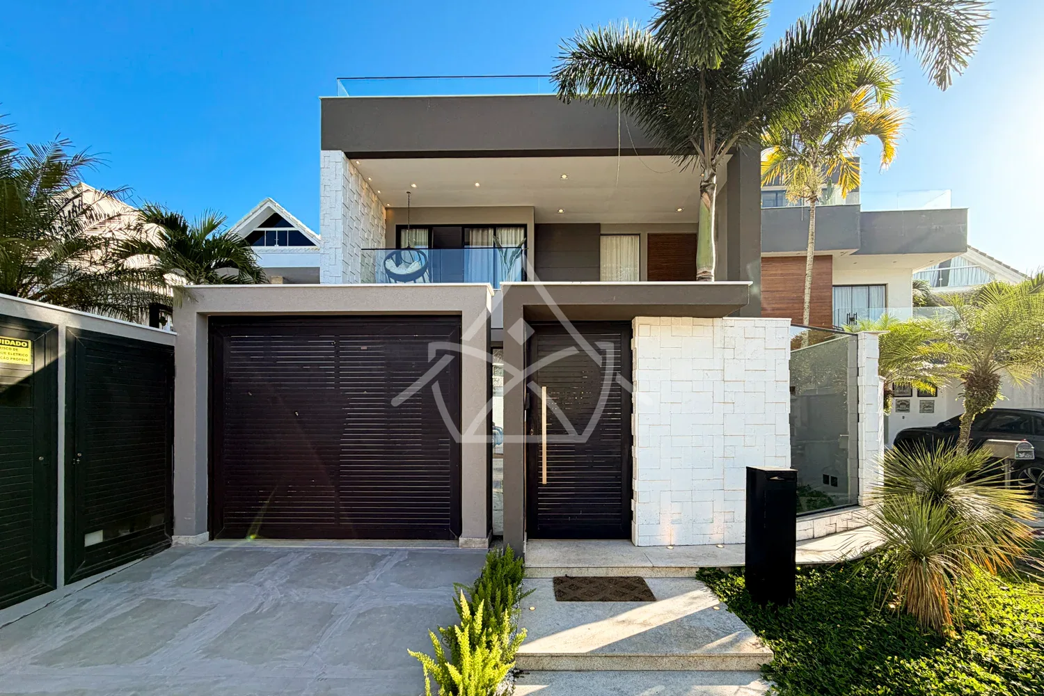 Casa Contemporânea com 4 Suítes - Recreio dos Bandeirantes-RJ