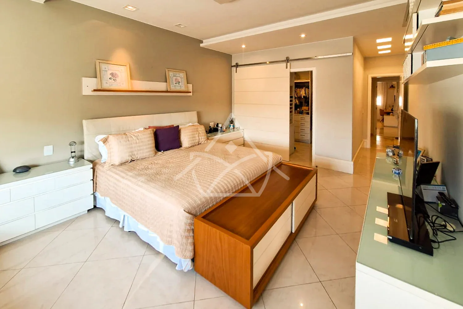 Casa Triplex Em Estilo Tradicional - Barra da Tijuca, RJ