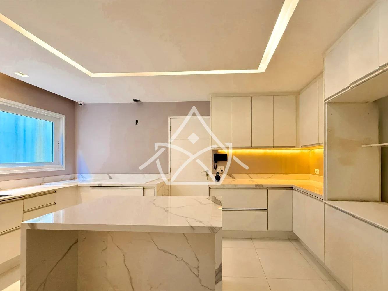 Excelente Casa à Venda - Barra da Tijuca, RJ