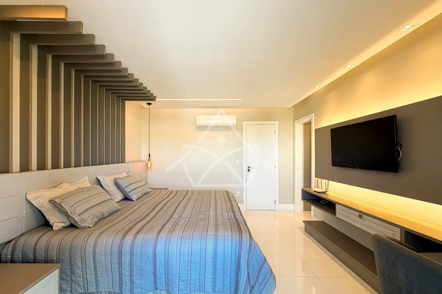 Casa Contemporânea com 4 Suítes - Recreio dos Bandeirantes-RJ