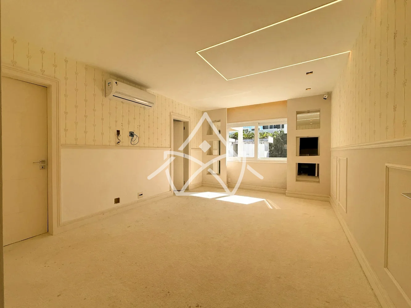 Excelente Casa à Venda - Barra da Tijuca, RJ