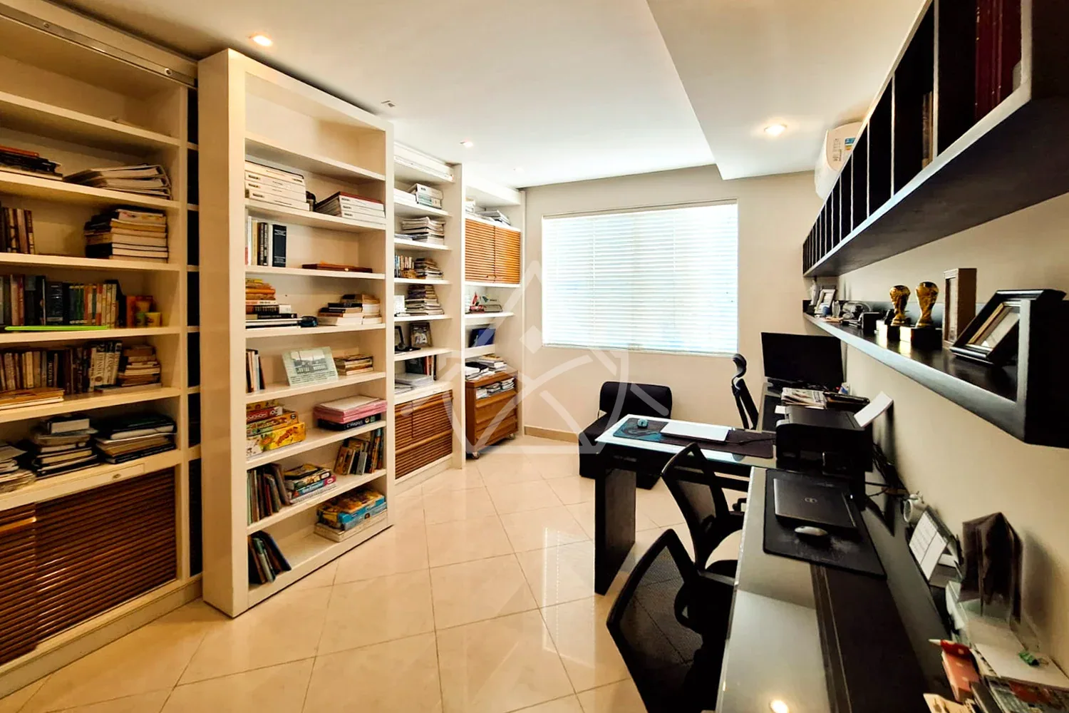 Casa Triplex Em Estilo Tradicional - Barra da Tijuca, RJ