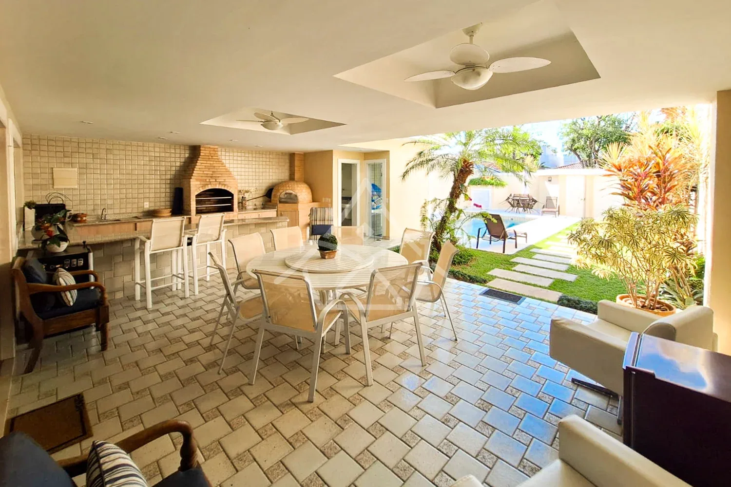 Casa Triplex Em Estilo Tradicional - Barra da Tijuca, RJ