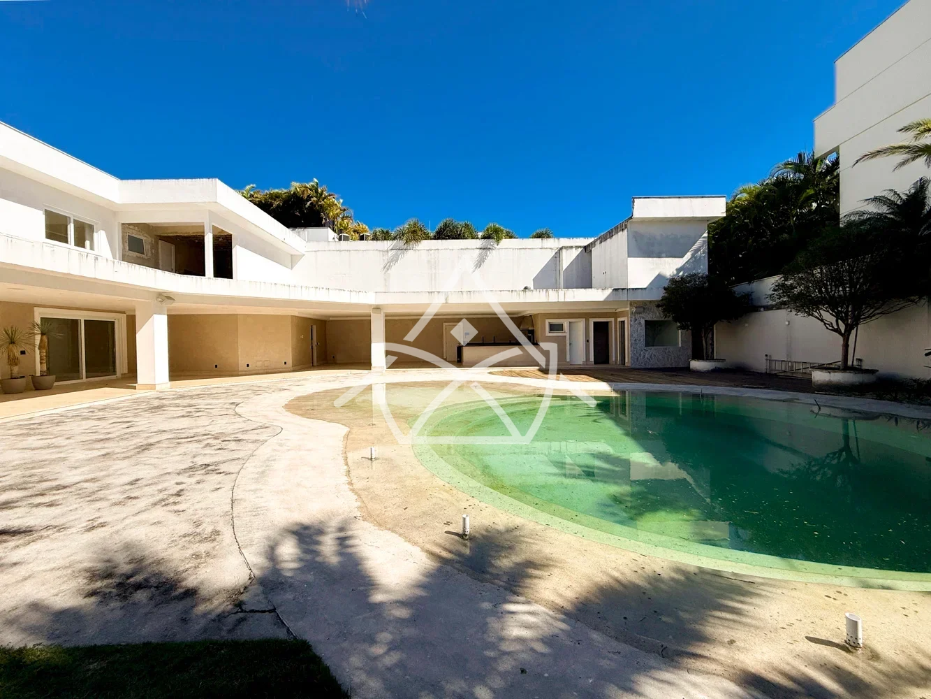 Excelente Casa à Venda - Barra da Tijuca, RJ