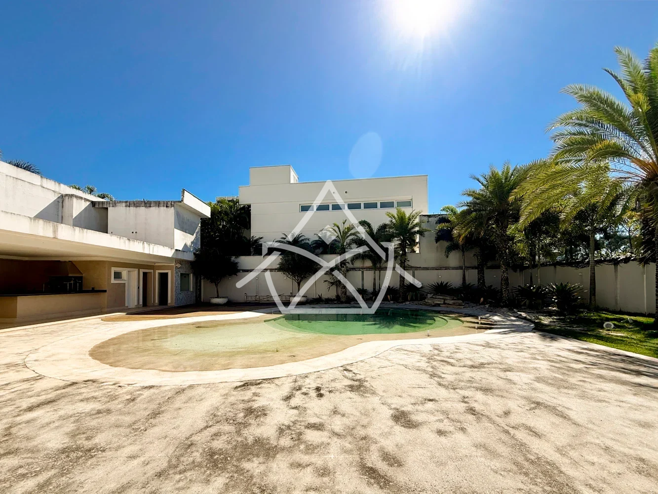 Excelente Casa à Venda - Barra da Tijuca, RJ