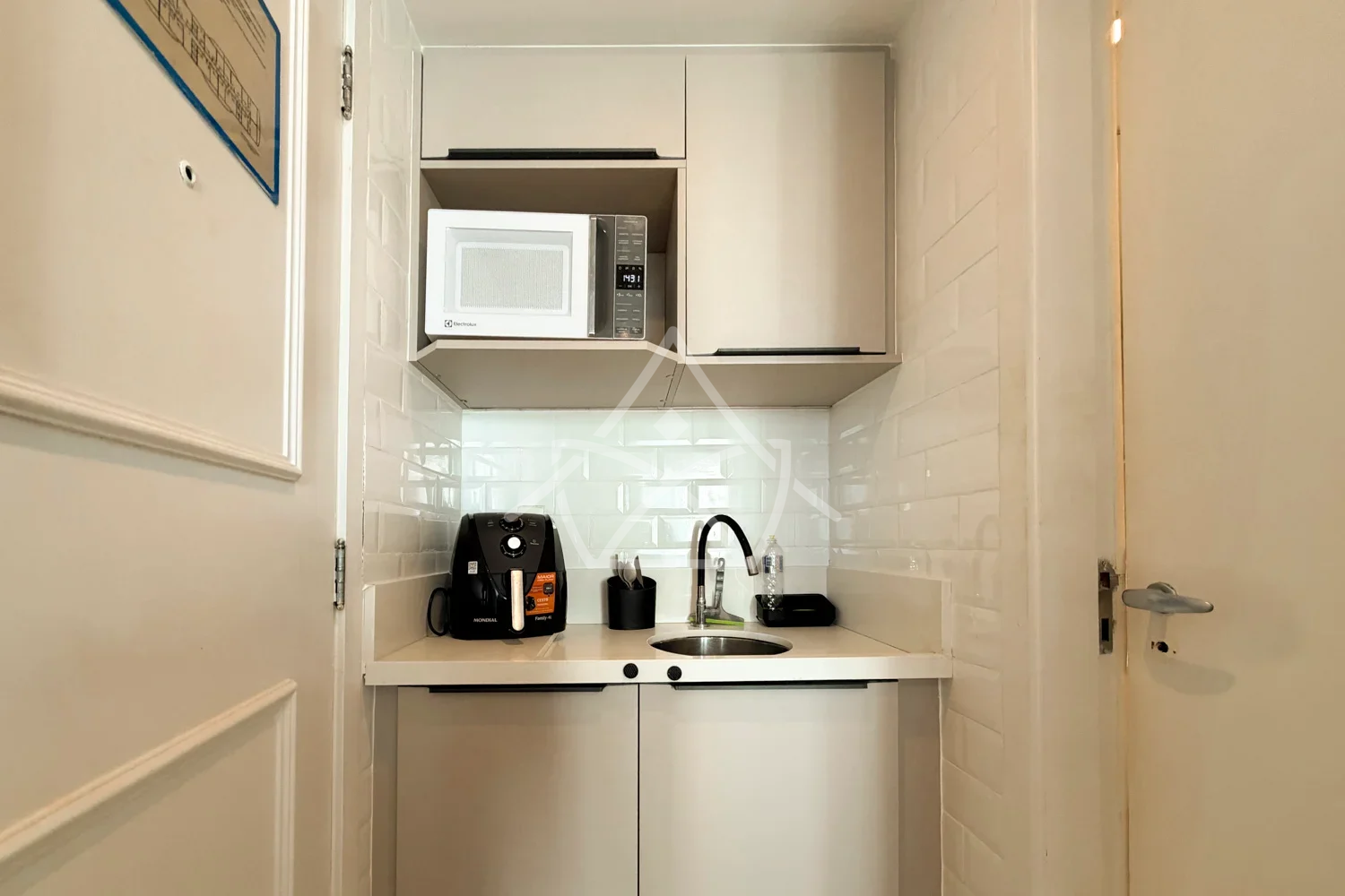 Excelente Apartamento Totalmente Mobiliado - Barra da Tijuca, RJ