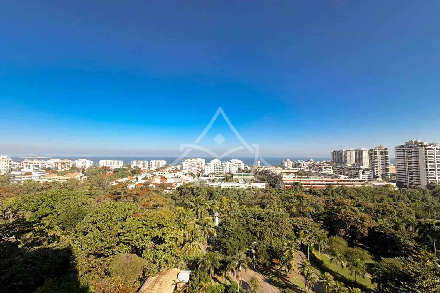 Excelente Apartamento Totalmente Mobiliado - Barra da Tijuca, RJ