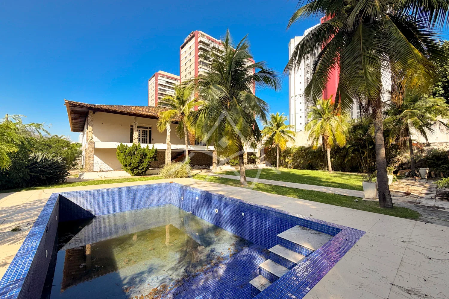 Terreno de 1.333 m² à Venda - Barra da Tijuca, RJ
