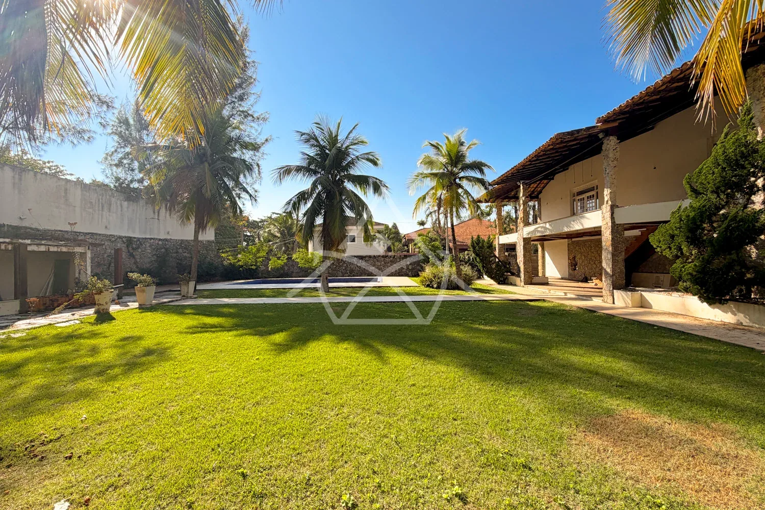 Terreno de 1.333 m² à Venda - Barra da Tijuca, RJ