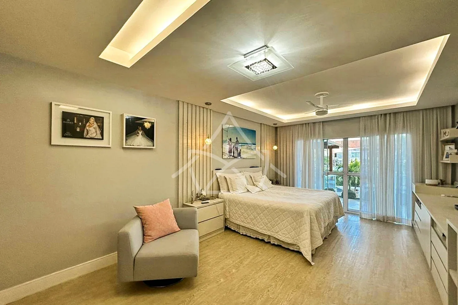 Casa Triplex à Venda - Barra da Tijuca, RJ