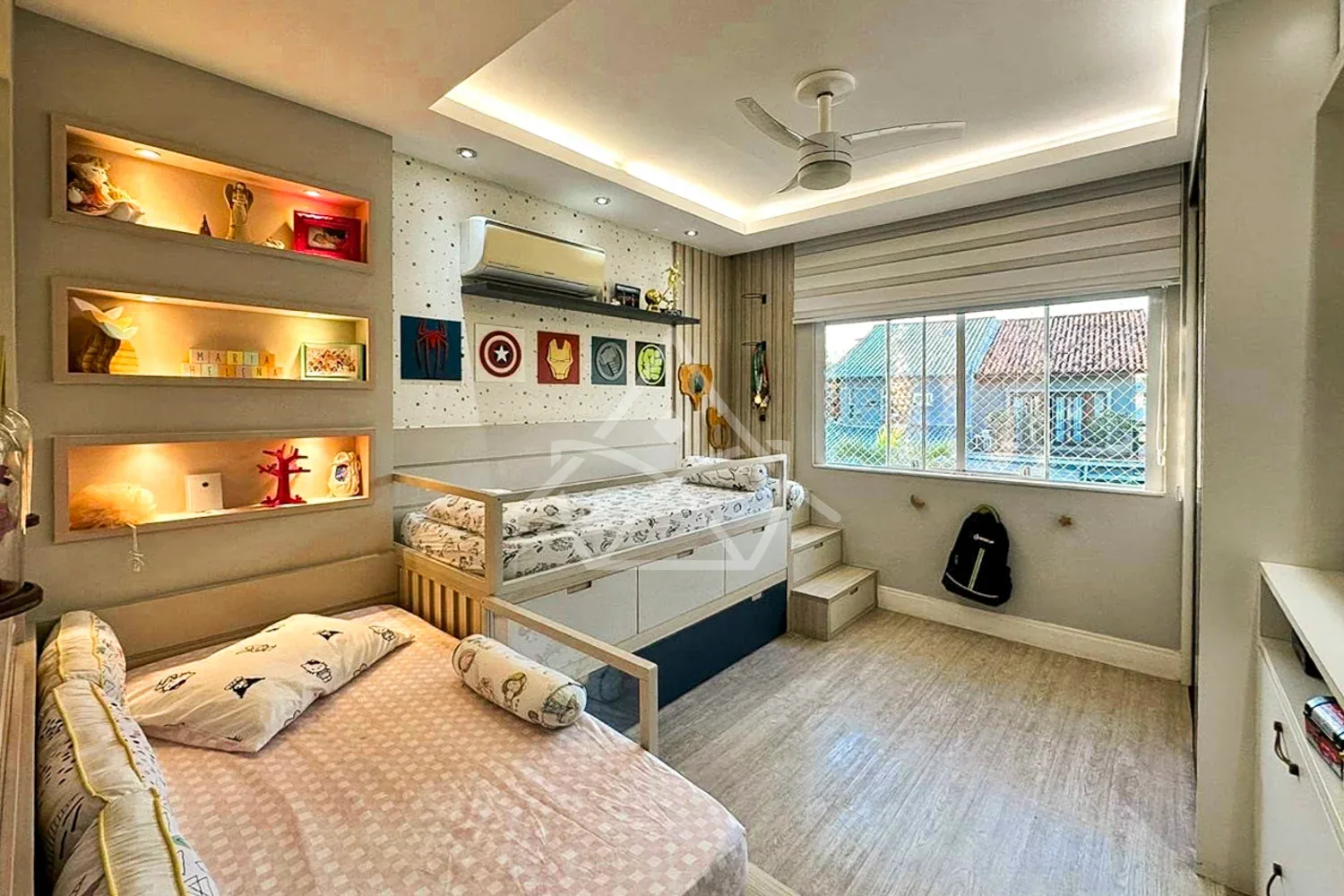 Casa Triplex à Venda - Barra da Tijuca, RJ
