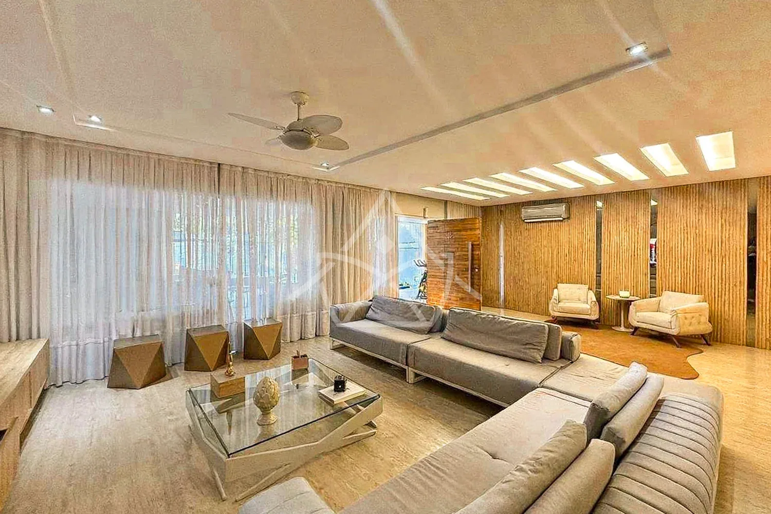 Casa Triplex à Venda - Barra da Tijuca, RJ
