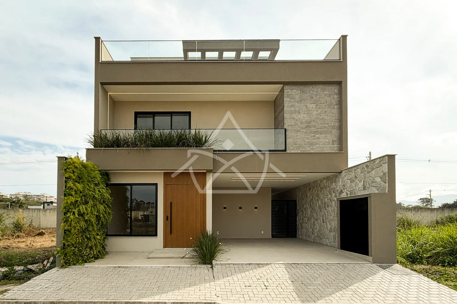 Casa Contemporânea Triplex - Recreio dos Bandeirantes, RJ