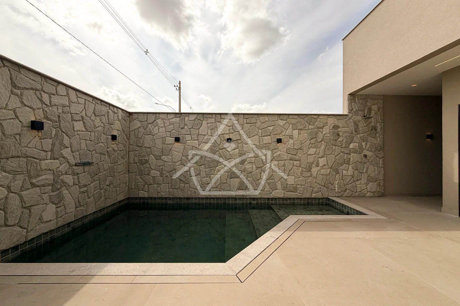 Casa Contemporânea Triplex - Recreio dos Bandeirantes, RJ