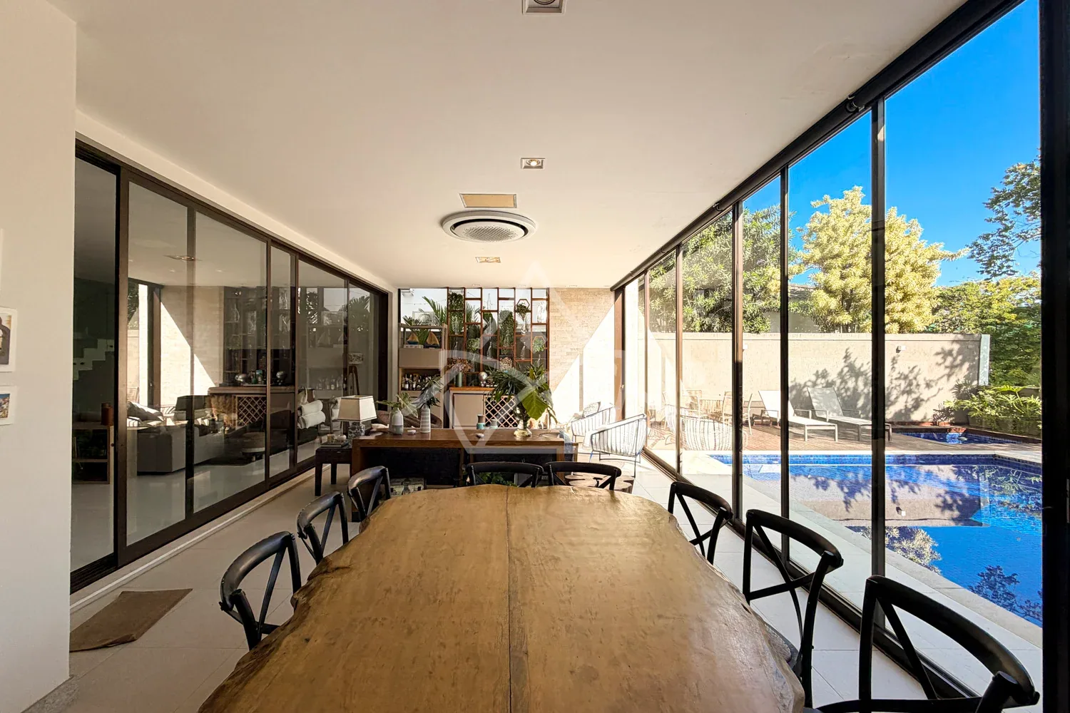 Casa Contemporânea à Venda - Barra da Tijuca, RJ